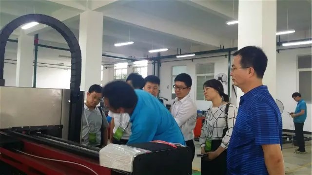 再一次，又一次！我們?nèi)脒x“3551人才計(jì)劃”